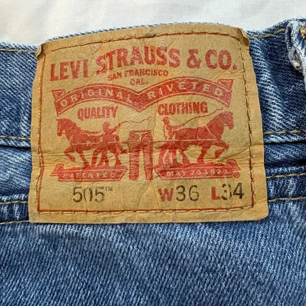 Levis 505 Mens Regular Fit Straight Leg Jeans Blue Medium Wash W36 L34 Zip Fly
